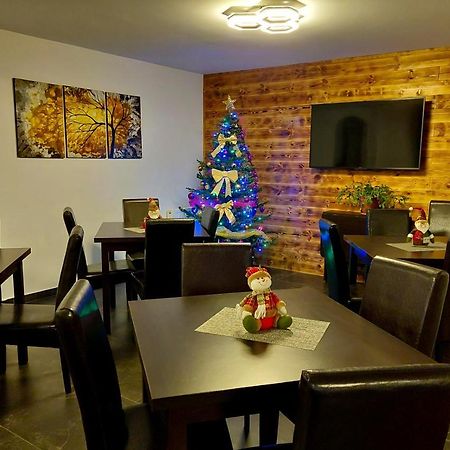 Casa Raisa Hotel Busteni Bagian luar foto