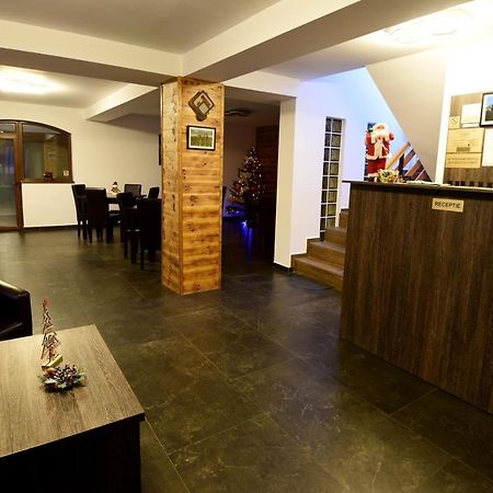 Casa Raisa Hotel Busteni Bagian luar foto