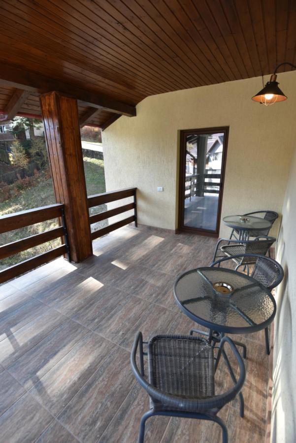 Casa Raisa Hotel Busteni Bagian luar foto