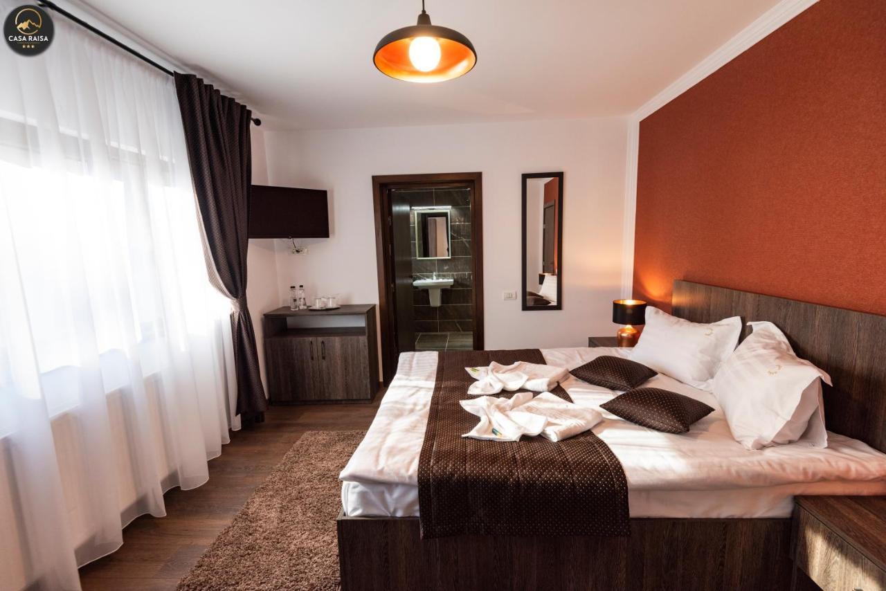 Casa Raisa Hotel Busteni Bagian luar foto